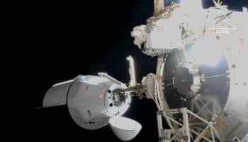 Satélite de SpaceX se desintegra sobre Puerto Rico lanzando basura espacial