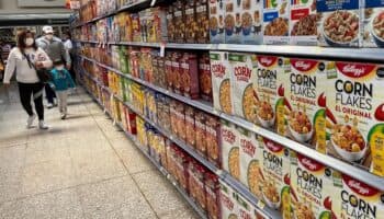 Así manipulan los personajes en los empaques de comida chatarra a los niños y niñas | Entérate