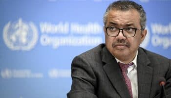 Jefe de la OMS no estaba seguro si sobreviviría a bombardeo israelí a aeropuerto