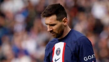 Con insultos contra Messi, hinchas del PSG piden dimisión de cúpula a las puertas de su sede