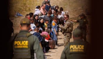 Polleros cobran 10 mil dólares a migrantes ante el fin del Título 42