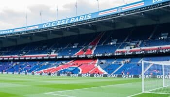 Ayuntamiento de París descarta vender el Parque de los Príncipes al PSG