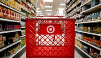 EU: Target retira productos que celebran el mes LGTBI+