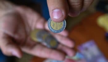 Baja inflación y peso fortachón, no todo es celebración | Artículo