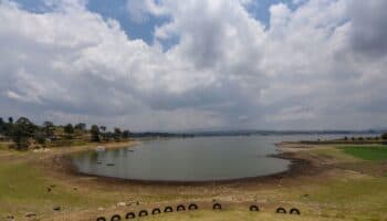 En medio de ola de calor, agua en presas de México cae a niveles históricos