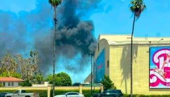 Videos | Se incendian los estudios Warner Bros. en Los Ángeles