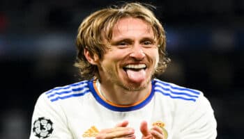 Renueva Luka Modric con Real Madrid hasta el 2024 | Video