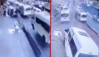 Video | Explosión parte en dos una calle de Sudáfrica; un muerto y 48 heridos