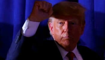 Trump agradece a sus seguidores tras ser imputado