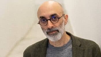 “El tema de la identidad me persigue como un fantasma”: Eduardo Halfon |Video