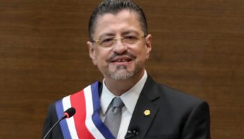 Chaves: expresidentes "escupen la bandera" de Costa Rica por denunciar ataques a la prensa