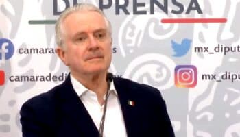 Santiago Creel denuncia 'discriminación inversa'