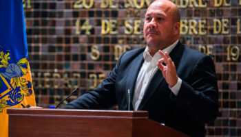 Jalisco da luz verde a libros de la SEP; 'Es mejor que no tenerlos': Alfaro