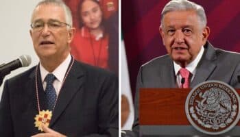 No vemos a Ricardo Salinas como enemigo: AMLO tras críticas por libros de SEP