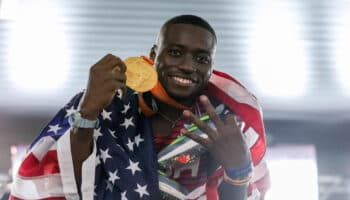 Budapest 2023: Se proclama Grant Holloway tricampeón mundial en los 110 metros con vallas | Video