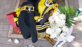 Estalla la violencia entre partidarios del AEK Atenas y Dinamo Zagreb