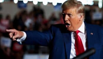 Trump continúa vapuleando a indocumentados en EU: Esquivel | Video