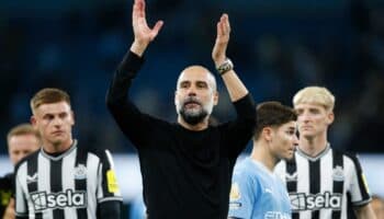 Guardiola será baja del Manchester City por una operación en la espalda