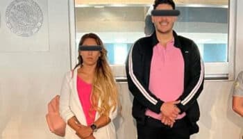 Detienen a matrimonio mexicano en el AICM; planeaban llevar metanfetaminas a Japón