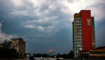 Profesor de la Facultad de Medicina UNAM muere en plena clase