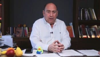 Moreira afirma que libros de texto tenían calidad en tiempos del PRI