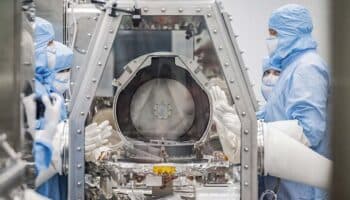 Científicos de la NASA se quedan 'sin aliento' al encontrar polvo oscuro en 'cofre' de asteroide Bennu