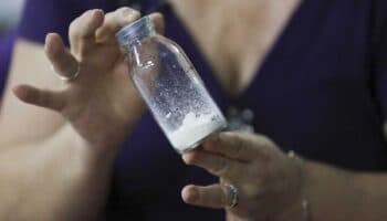 Científicos mexicanos transforman leche materna en polvo; es 95% similar a la fresca