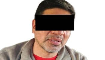 Arrestan a exalcalde de San Cristóbal, Chiapas por quemar libros de texto gratuitos