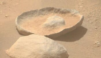 Una roca con forma de 'sombrero mexicano' llama la atención de Perseverance en Marte