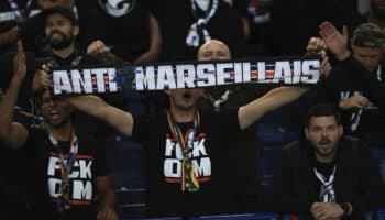 Piden sanciones por cánticos homófobos en el Parque de los Príncipes | Video