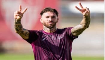 Consideran ultras sevillistas una falta de respeto el fichaje de Sergio Ramos | Video