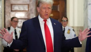 Trump espera disculpa de Biden por 'tardar tanto' en reforzar el muro fronterizo
