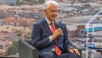 'El mayor problema de México es lidiar con la violencia generada por carteles': Bill Clinton