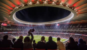 Inicia Fiscalía de Madrid investigación a ultras del Atleti por delito de odio | Video