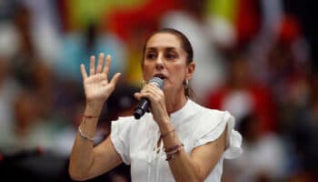 Sheinbaum impugnará 'alto' del INE a su gira: 'Es imposible detener nuestro movimiento'