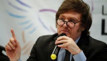 Fernández denuncia a Milei por llamar ‘basuras’ a políticos y ‘excremento’ al peso