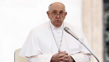 Papa Francisco 'profundamente apenado' por víctimas del huracán Otis