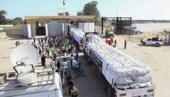 Entra la segunda tanda de ayuda humanitaria a Gaza a través del paso con Egipto