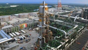 Pemex produce más combustóleo que gasolinas