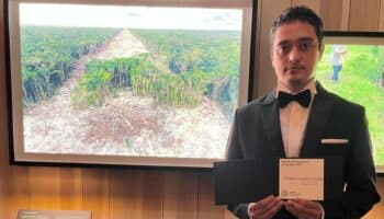 Mexicano gana premio por fotografiar deforestación del Tren Maya