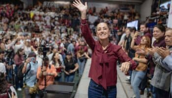 TEPJF revoca acuerdo del INE que suspendía actos masivos de Sheinbaum