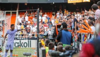Lastiman insultos racistas en Mestalla a Vinícius Júnior | Video