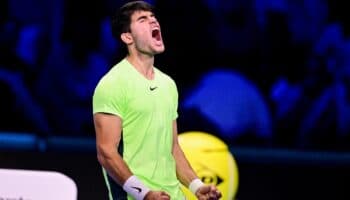 Alcaraz vence a Medvedev y se cita con Djokovic en semifinales de las ATP Finals