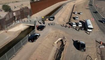 EU reporta una reducción del 11 % en las detenciones de migrantes en la frontera con México
