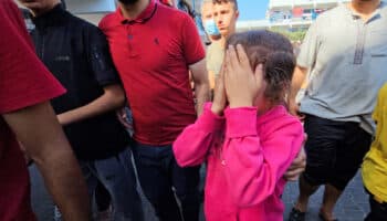 Palestinos denuncian ataque israelí contra escuela; al menos 15 fallecidos