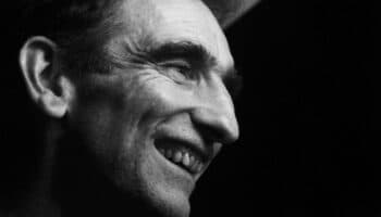 “Uno de los secretos de la fotografía es acostumbrarse a vivir con poco dinero”: Richard Bellia, cronista visual de la historia del rock