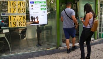 Peso mexicano avanza a niveles no vistos desde finales de agosto