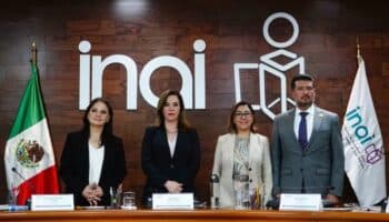 Julieta del Río, Josefina Román y Adrián Alcalá se postulan para la presidencia del INAI