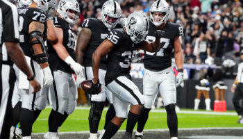 NFL: Raiders propina histórica paliza a Chargers | Video