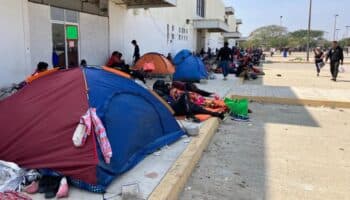 Caravana migrante llega a Juchitán y denuncia acoso y amenazas del INM | Videos